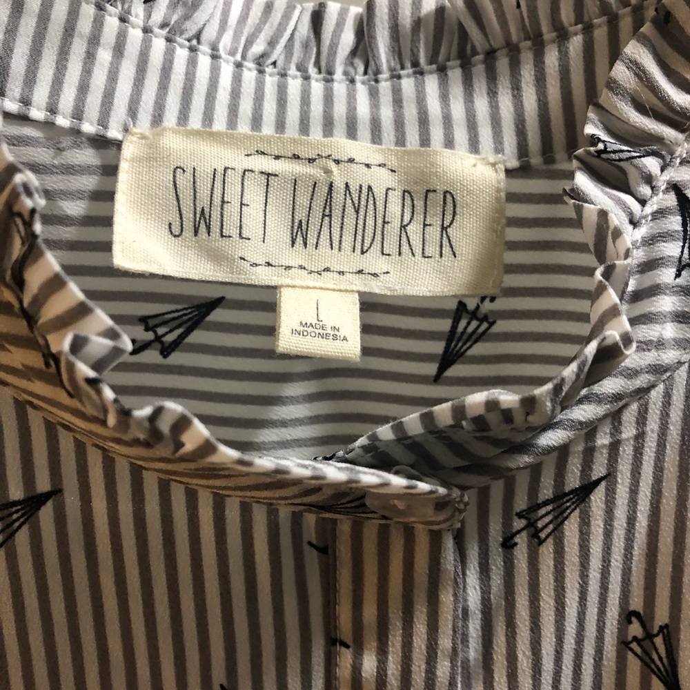 Blouse - Picture 2 of 3